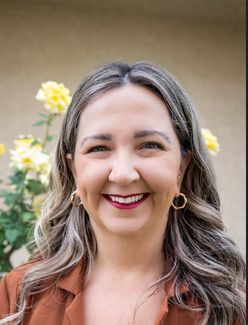 Patricia Damos Headshot