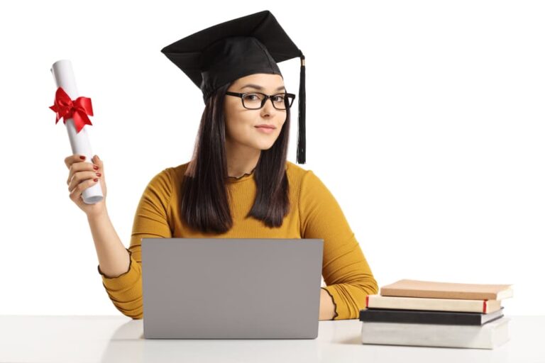 How Enrolling in an Online College Degree Program Can Transform Your Life