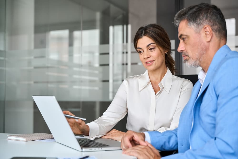 A consultant meets with her client to discuss a new project