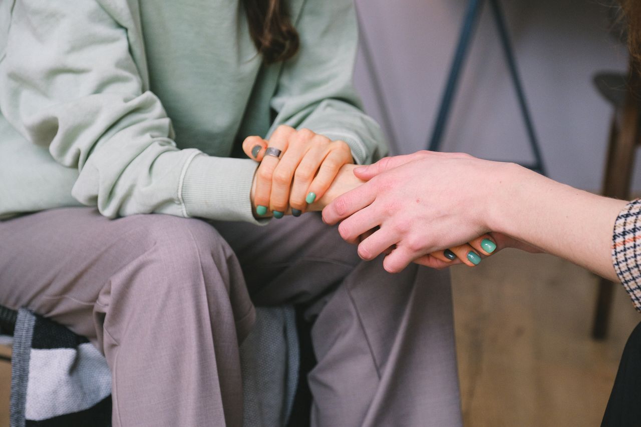 How to Become a Grief Counselor